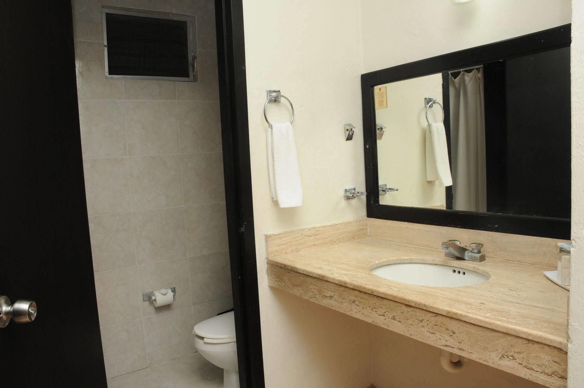 Hotel Marlon Chetumal Dış mekan fotoğraf